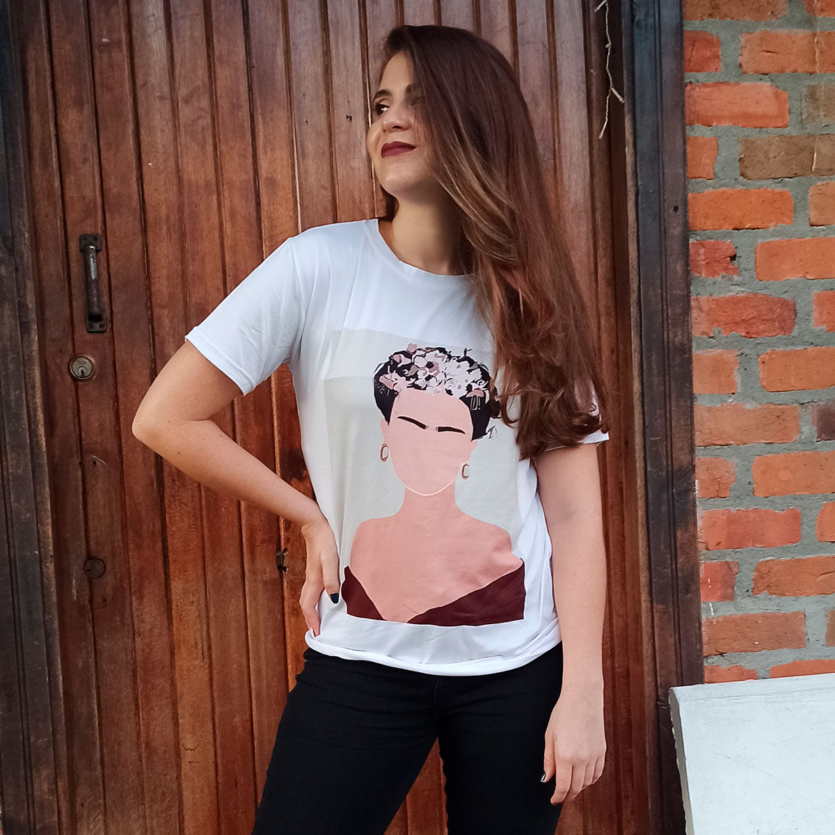 Camiseta con estampado de Frida 02